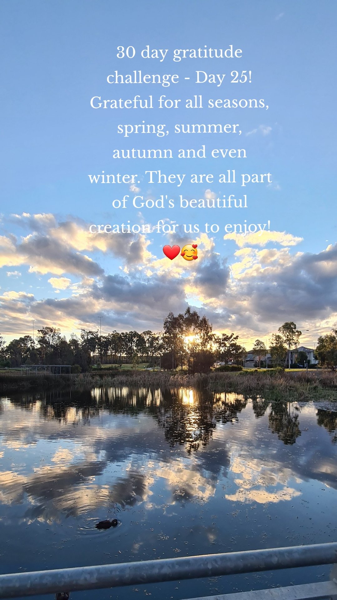 30 day gratitude challenge - Day 25!
Grateful for all seasons, spring, summer, autumn and even winter. They are all part of God's beautiful creation for us to enjoy!
❤🥰